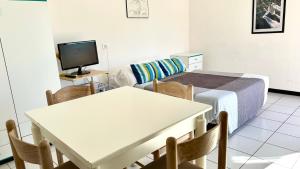 Palme 12 - Marcelli, monolocale con terrazzino, Residence Le Palme