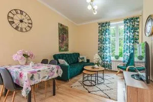 Apartament 45m2 - Sunny & Quiet-very close to Auschwitz Museum ! - Rajsko