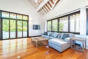 Paradise Cove and Mistico Beach Club plus Boat Shuttle