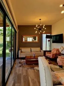 Ideal home for your next get away - Las Flores