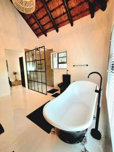 Luxury GuesthouseCo FarmHouse