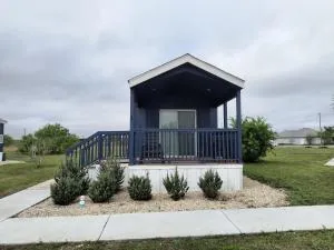 Jetstream RV Resort at Tropical Trails - 布朗斯维尔