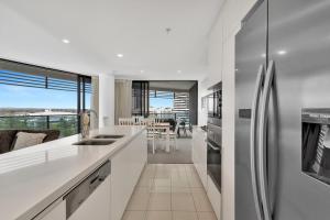 Luxury Living At The Oracle