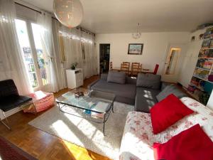 Appartements Sweet Home 1mn Train RER A et 10mn de Paris : photos des chambres