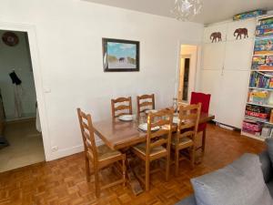 Appartements Sweet Home 1mn Train RER A et 10mn de Paris : photos des chambres