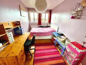 Appartements Sweet Home 1mn Train RER A et 10mn de Paris : photos des chambres