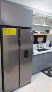 2Bed Apartment - Pool Garden Parking