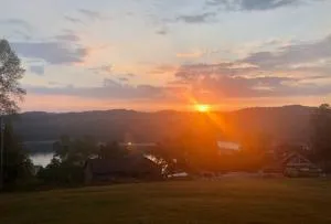 HappyDaze Condo: Lake/Ridge Views; Hot Tub; Pool - Grantsboro