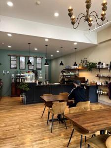 Historic Hotel, King Bed, Fast WiFi, Room # 104