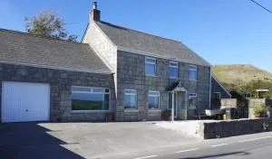 Moonraker Private Room in our Cosy Cottage Home - Saint Stephen