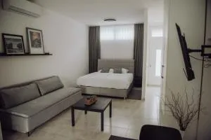 Studio apartment G13 - Kondrić