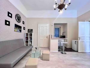 Urban Escape-Cozy Studio in city center