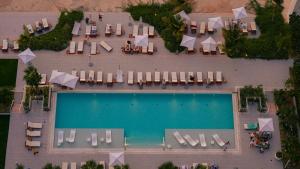 Spacious La Vie 3BR with Private Beach Access by ANW Vacation Homes