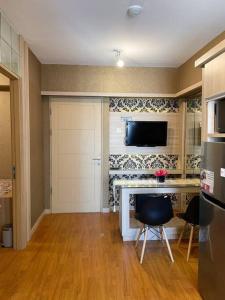 Modern 2BR Educity Apartment, Pakuwon City