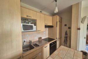 Nest with beautiful garden and sea view