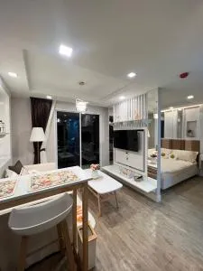 The prive boutique Bangsaen-บางแสน 709 - Ban Rong Khoei