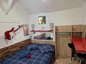 Appartements 07 - Joli studio avec vue sur jardin et parking privatif gratuit : photos des chambres