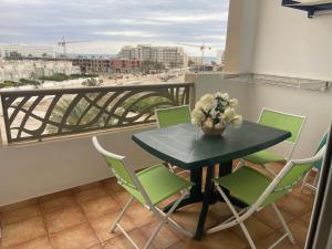 PALM LAKE RESORT FOLLA