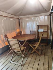 Tentes de luxe Camping Porte des Alpilles by M.A DESTINATION GLAMPING : photos des chambres