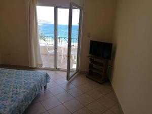 GEOMELOS Georgios APARTMENTS CHIOS