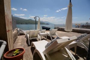 Beachfront Apartments Bojadzi