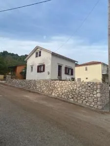 Robola Retreat Cottage - Troïanáta