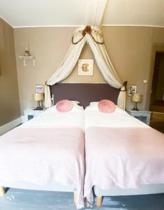 B&B / Chambres d'hotes Chambres D'Hotes La Villa Alienor : photos des chambres