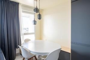 Appartements beautiful 2 bedroom apartment 40 min from Paris : photos des chambres