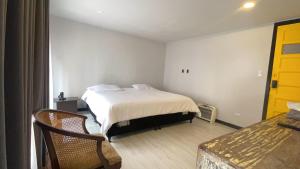 Fardo Hotel Autónomo en Bogotá - Zona T - Recepción Digital 24H