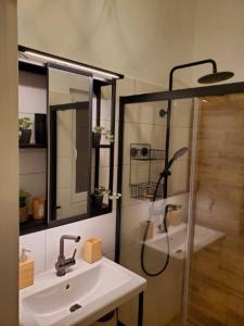 2 Apt near Castle District