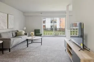 Historic Charm Meets Modern Comfort The Chateau - 塔里维尔