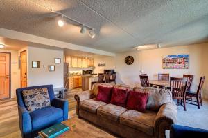 Trails End 501 by Great Western Lodging