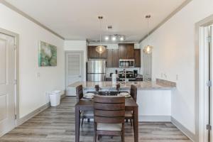 Overlook 3210 Modern Luxury in Heart of Knoxville