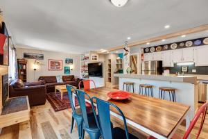 Timbernest A9 by Great Western Lodging