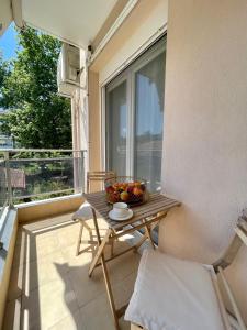 Fterna Family Apartment Perea - 2 Bedrooms, Balcony, Near Beach & Airport