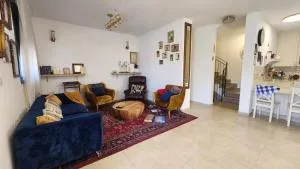 קוטז 3 קומות חדש יוקרתי ברמת בית שמש ג קרוב לכל Kosher ! - Netiv Lah