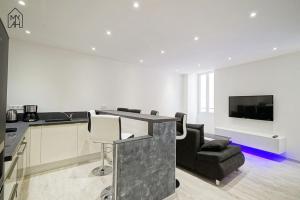 Appartements Carlota - Appartement renove au coeur de la vieille ville - by TGB : photos des chambres