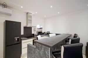 Appartements Carlota - Appartement renove au coeur de la vieille ville - by TGB : photos des chambres