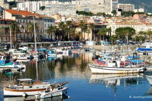 Appartements Carlota - Appartement renove au coeur de la vieille ville - by TGB : photos des chambres