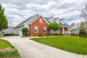 Pickleball - Pool - Hot Tub - Gym - BBQ