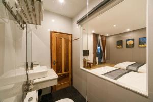 Phòng 4 Người Tiện nghi (Comfort Quadruple Room)