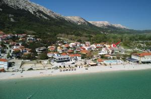 Apartments by the sea Baska, Krk - 22895