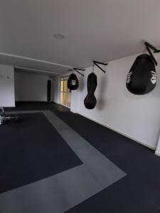 Apto Enseada Guarujá com Terraço Gourmet a 5 minutos da praia