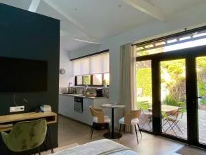 Studio cocooning près de Lille avec jardin, parking sécurisé et accès facile aux transports. - FR-1-510-215 - 里尔