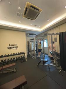 SOHO Condotel near EDSA Shaw MRT SM Megamall Free Pool