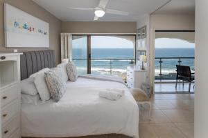 504 Bermudas - by Stay in Umhlanga