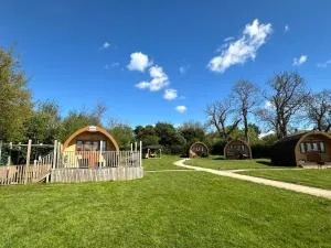 Southwell Retreat Glamping Pods - Rolleston