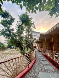 Bamboo Garden Cottages and Cafe
