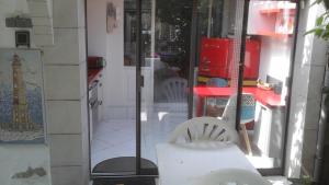 Maisons de vacances Studio maisonnette 200 m de la plage tout a pieds : photos des chambres