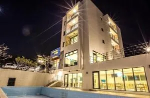 Suave Hotel - Hogŭn-ni